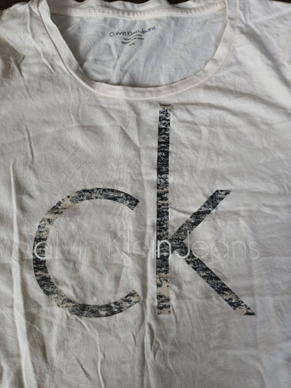 Calvin Klein t-shirt - Picture 3 of 4
